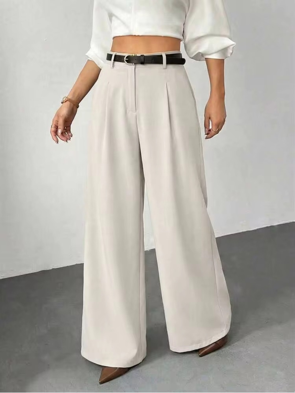 High-Waist Wide-Leg Pants in Light Beige